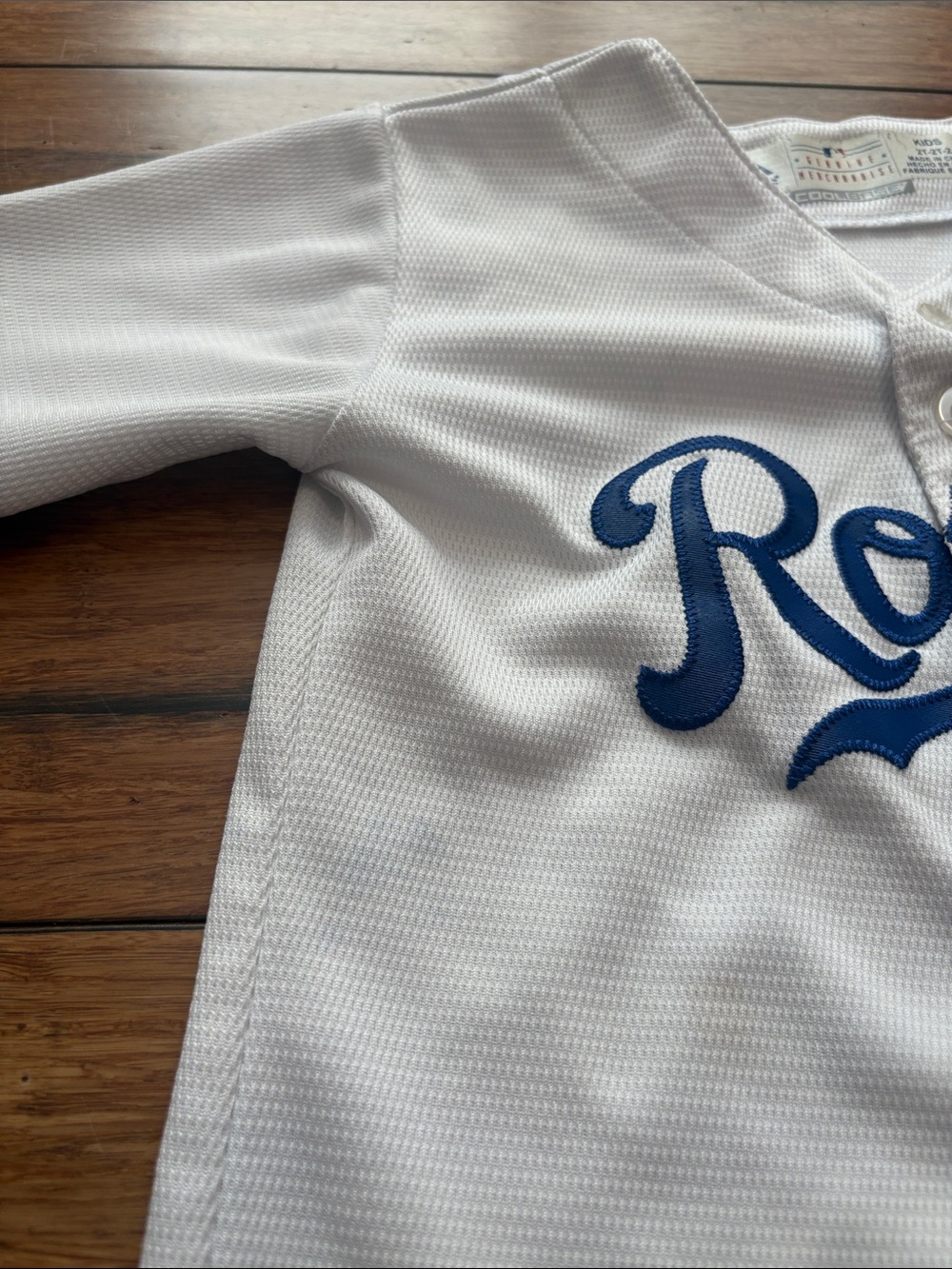 Toddler Majestic Kansas City Royals White Button Up Jersey 2T Spell out MLB - Picture 3 of 7